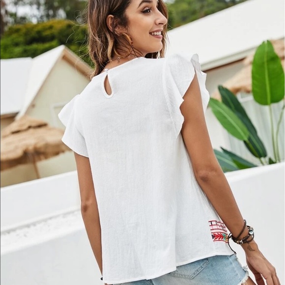 GEO EMBROIDERY BUTTERFLY SLEEVE BLOUSE - Picture 2 of 9